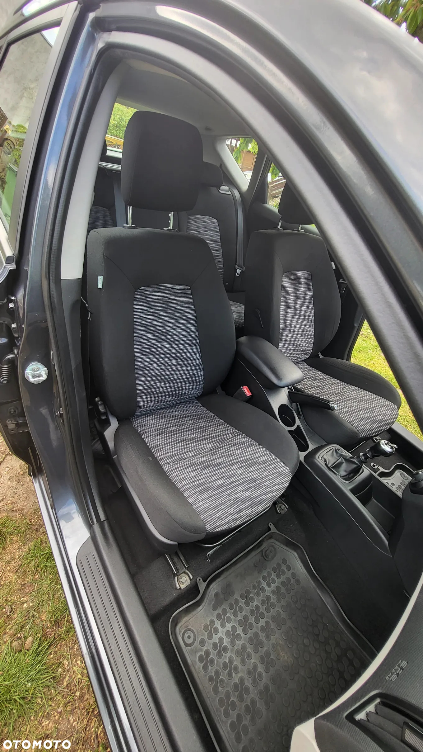 Kia Ceed - 22