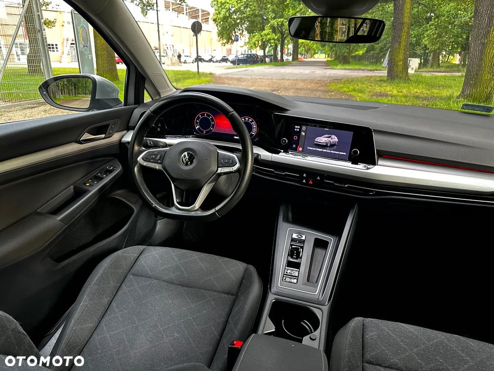 Volkswagen Golf - 11