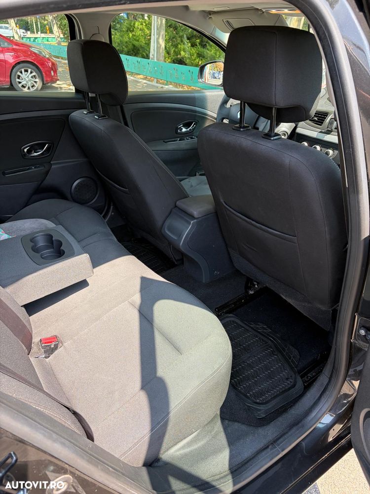 Renault Megane - 12