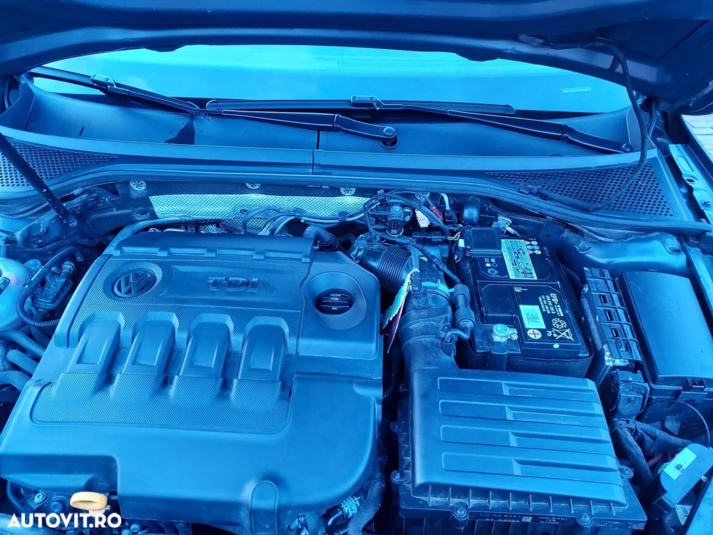 Volkswagen Passat Variant 2.0 TDI DSG (BlueMotion Technology) Comfortline - 5