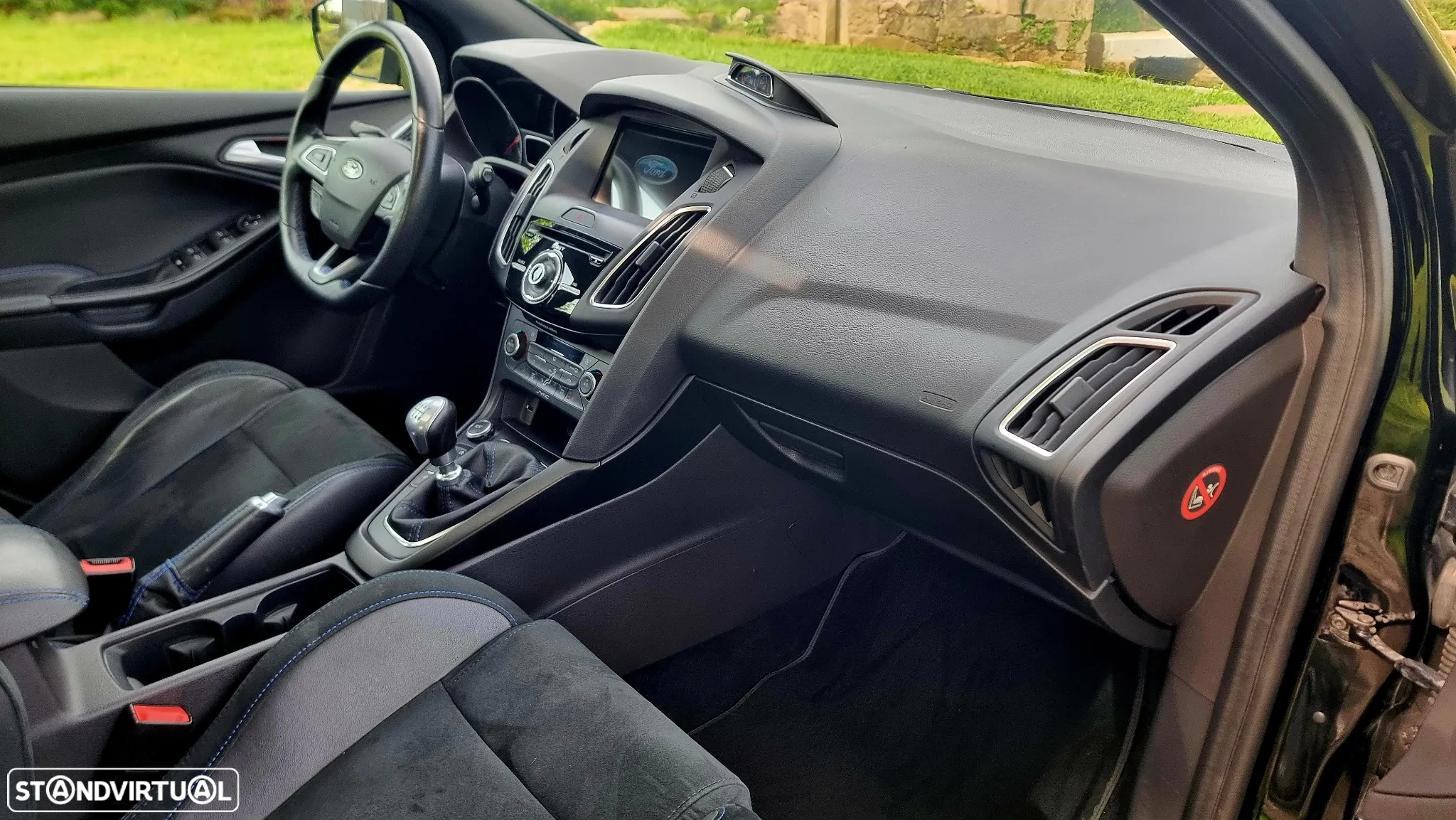 Ford Focus 2.3 EcoBoost RS - 10