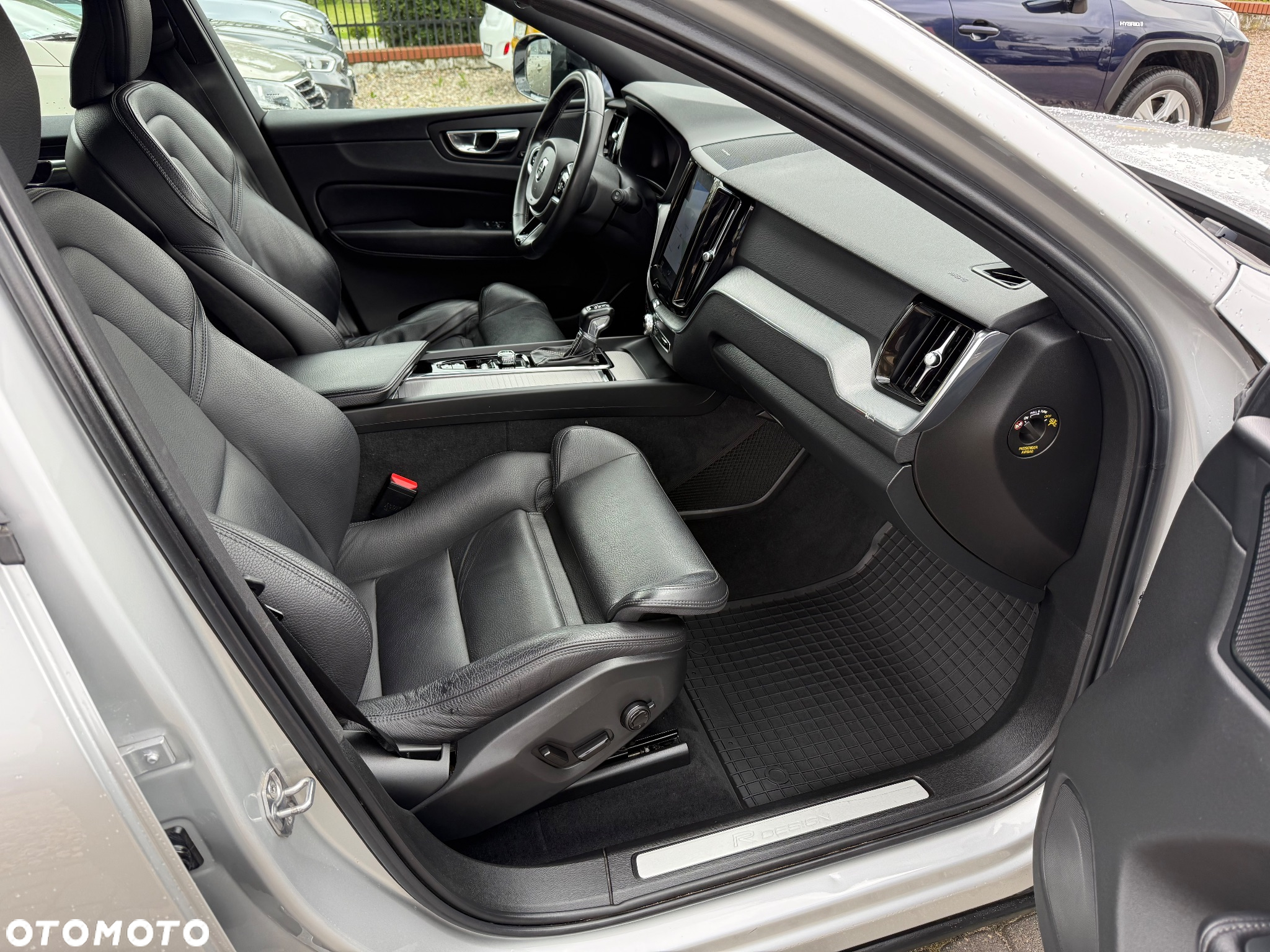 Volvo XC 60 T6 AWD R-Design - 22