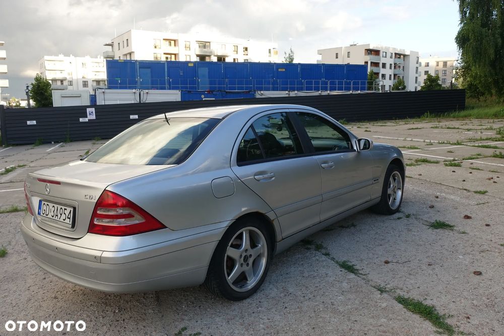 Mercedes-Benz Klasa C 200 CDI Classic - 4