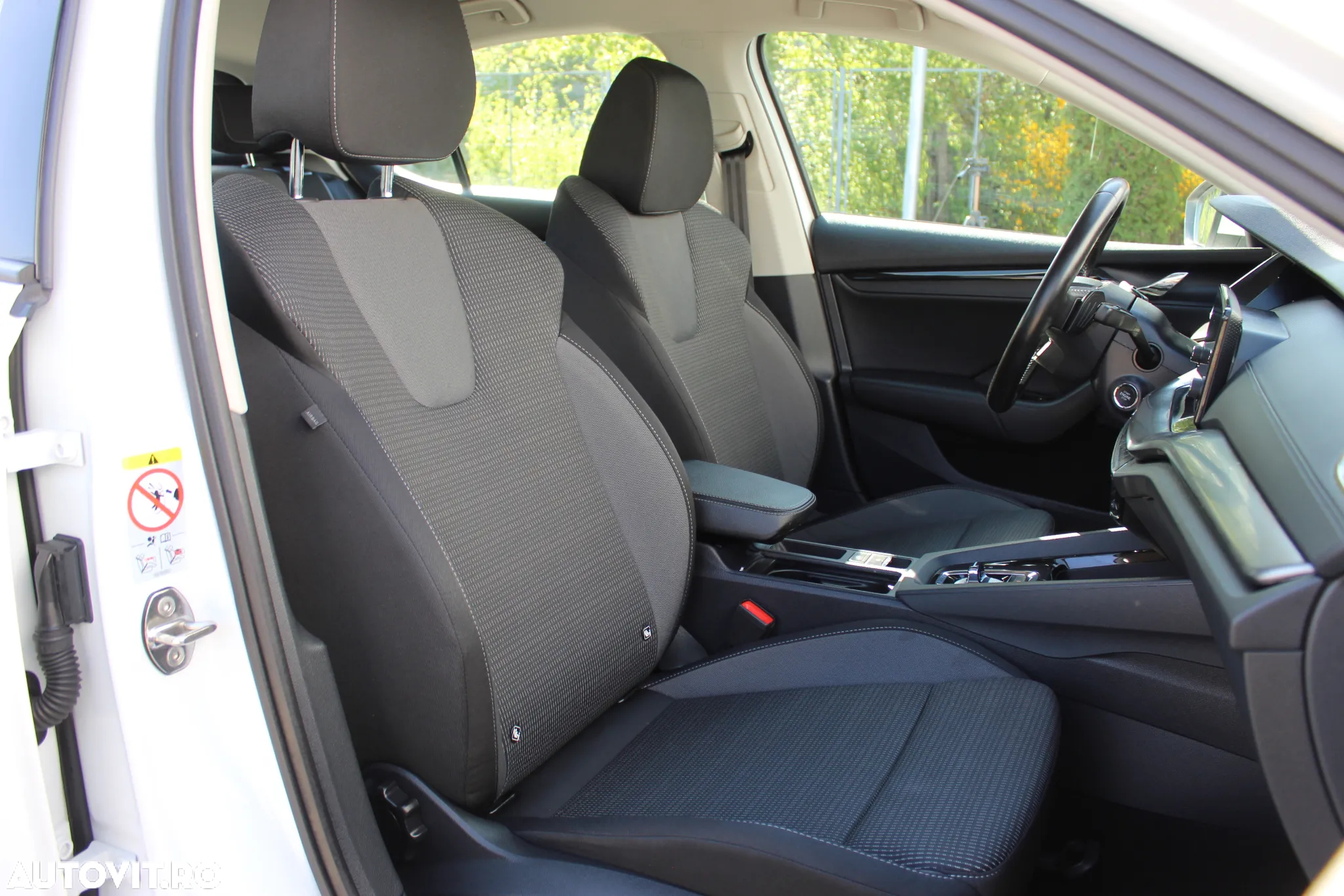 Skoda Octavia 2.0 TDI DSG Ambition - 11
