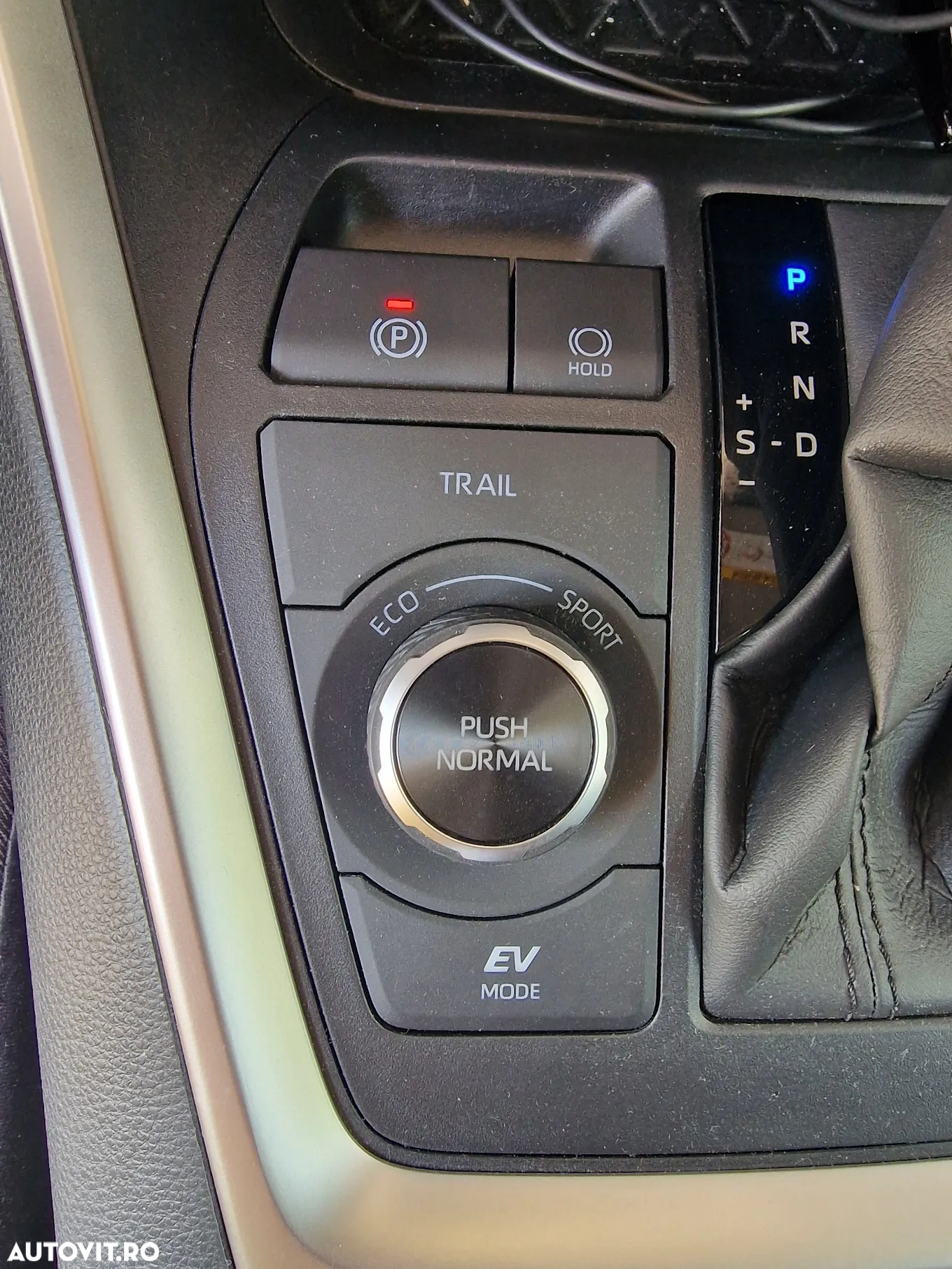 Toyota RAV4 2.5 Hybrid VVT-iE 4x2 Dynamic - 3