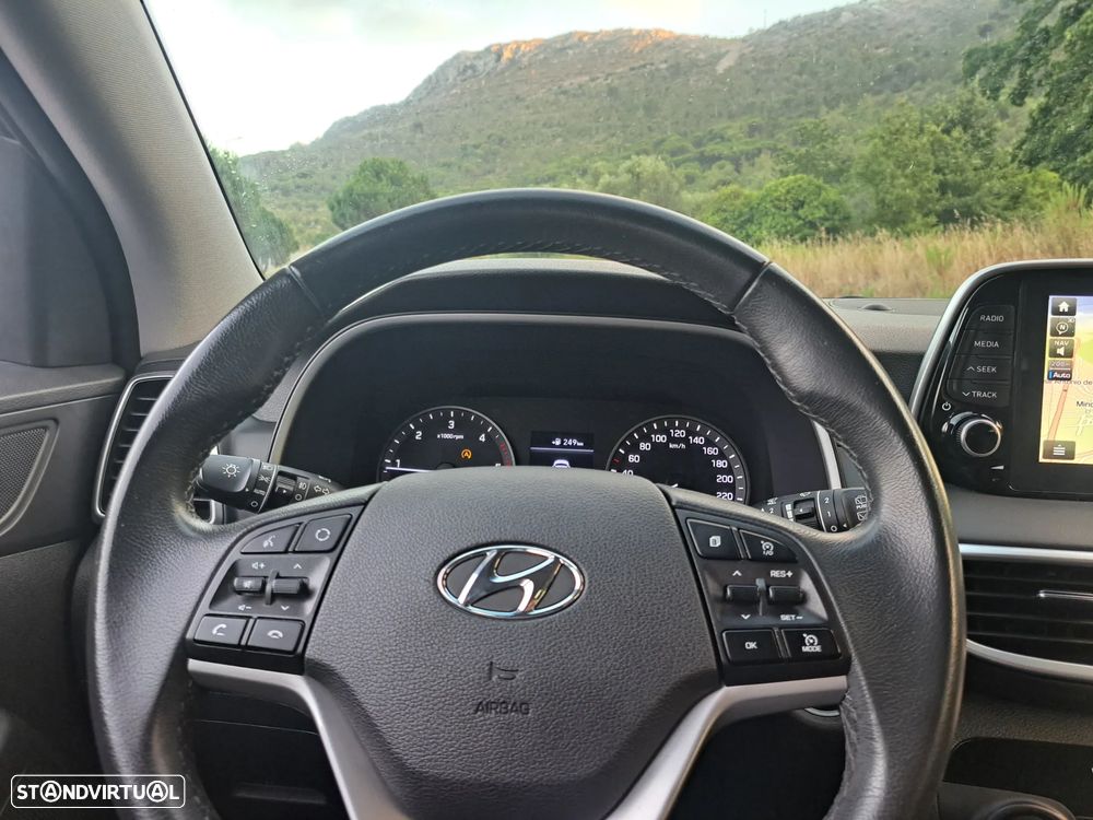 Hyundai Tucson 1.6 CRDi Premium +P.Pele+P.Style - 17