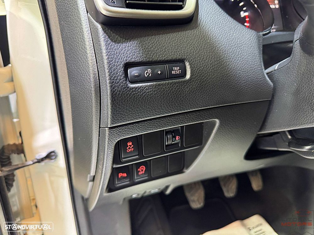 Nissan Qashqai 1.5 dCi N-Connecta - 18