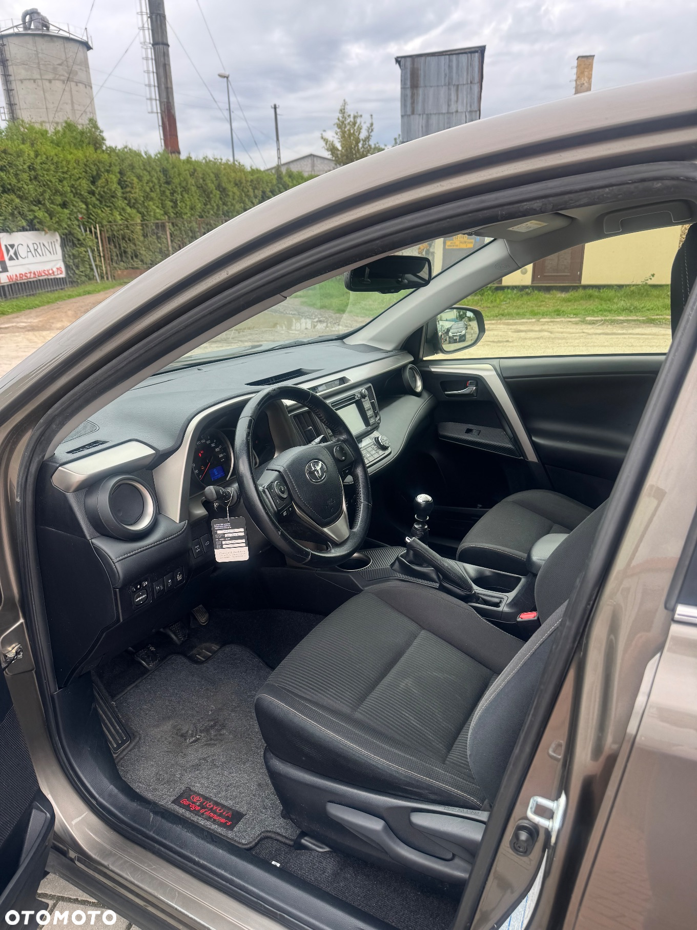 Toyota RAV4 - 5