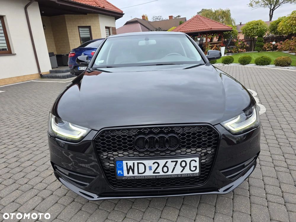 Audi A4 Limousine - 10