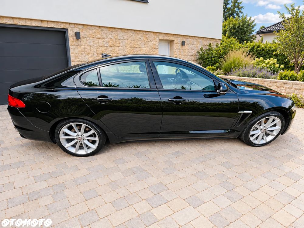 Jaguar XF - 4
