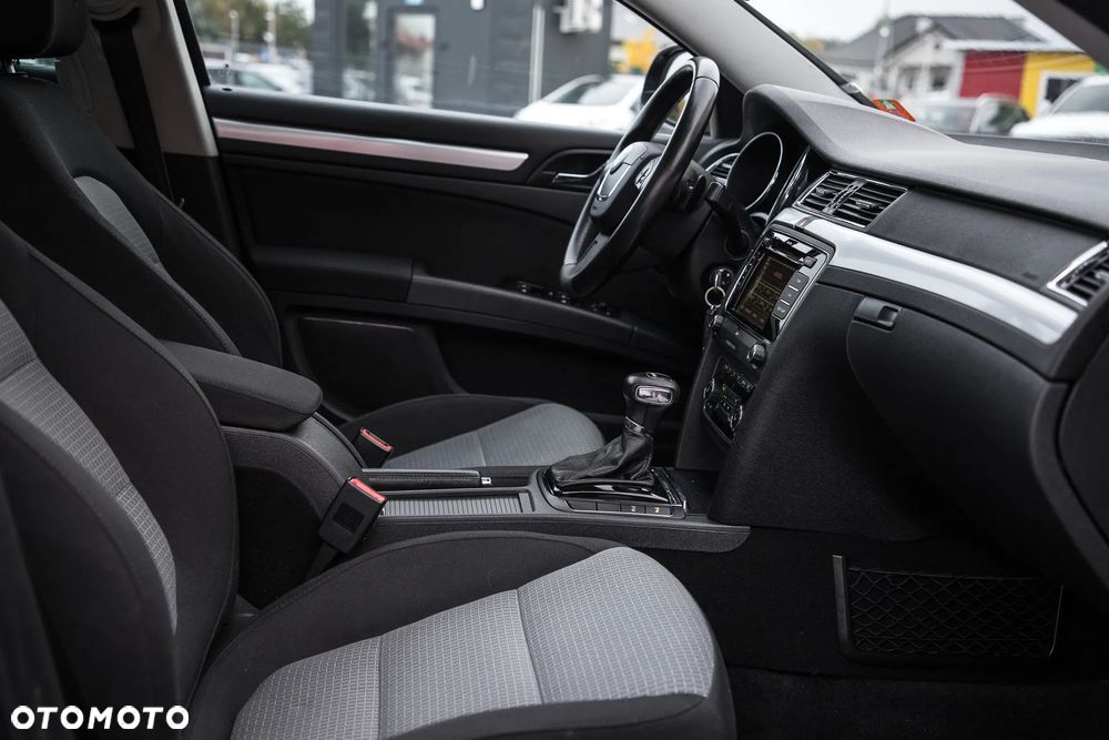 Skoda Superb 2.0 TSI DSG Elegance - 30