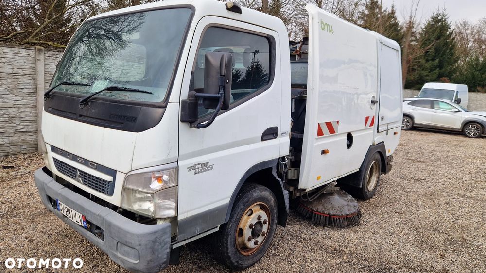 Mitsubishi Canter - 1