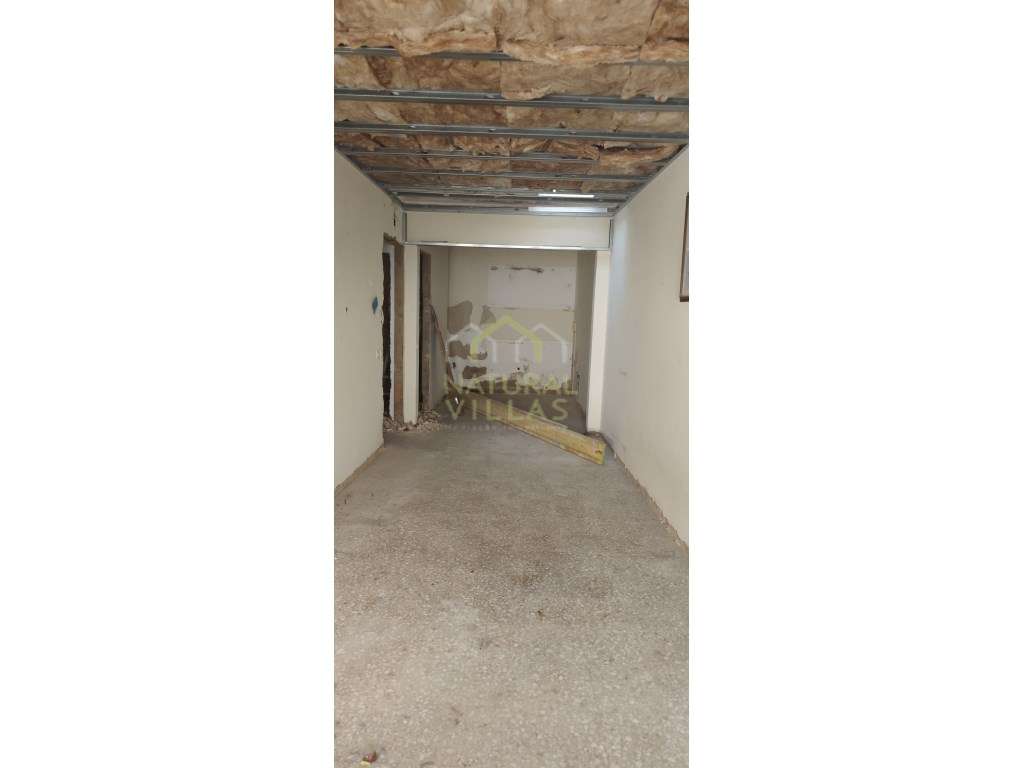 Prédio para Recuperar no Centro Histórico de Faro - Grande imagem: 3/6