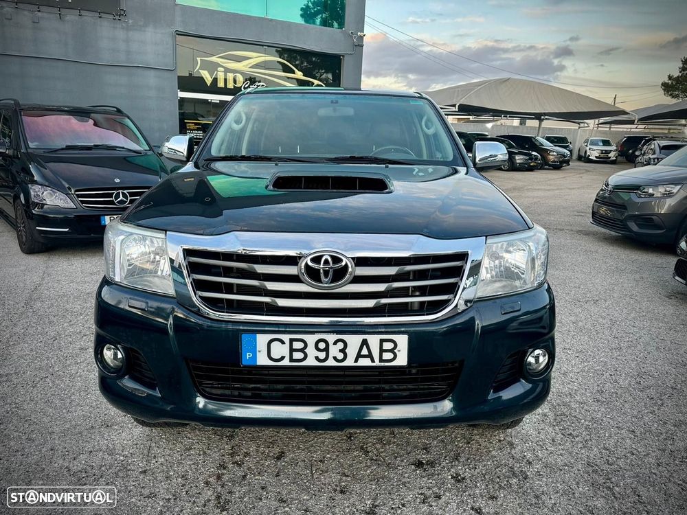 Toyota Hilux - 2