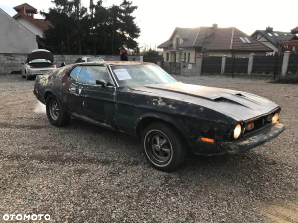 Ford Mustang - 2