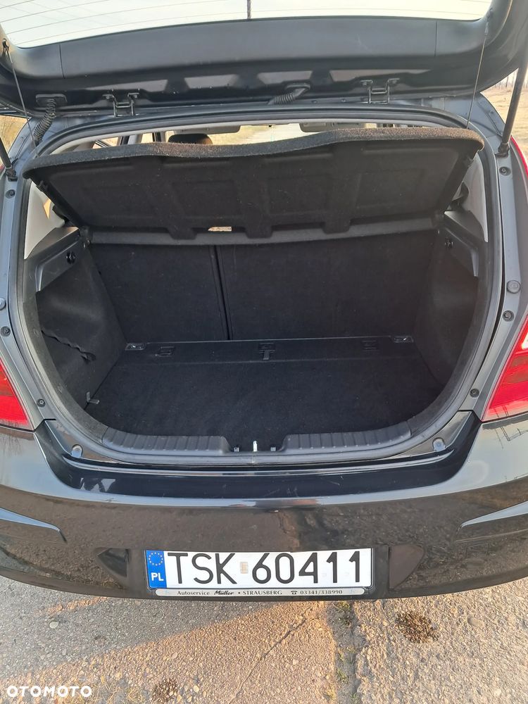 Hyundai i30 1.4 Edition Plus - 12