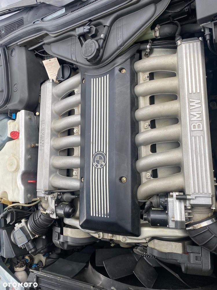 BMW Seria 7 750iL - 17
