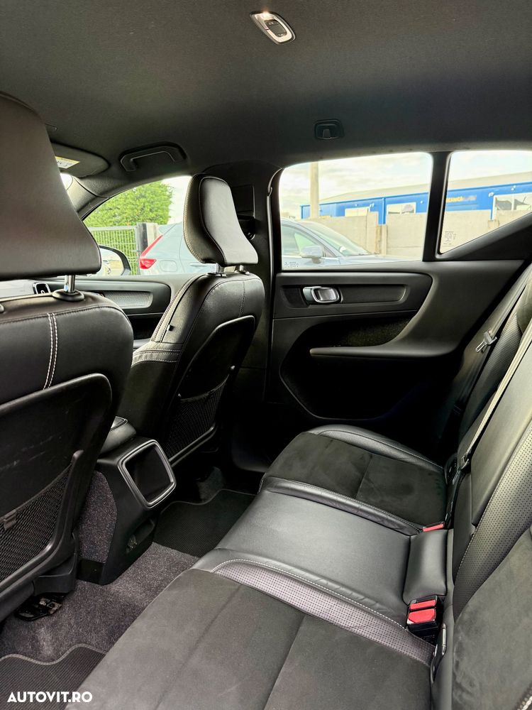 Volvo XC 40 T3 Geartronic RDesign - 12