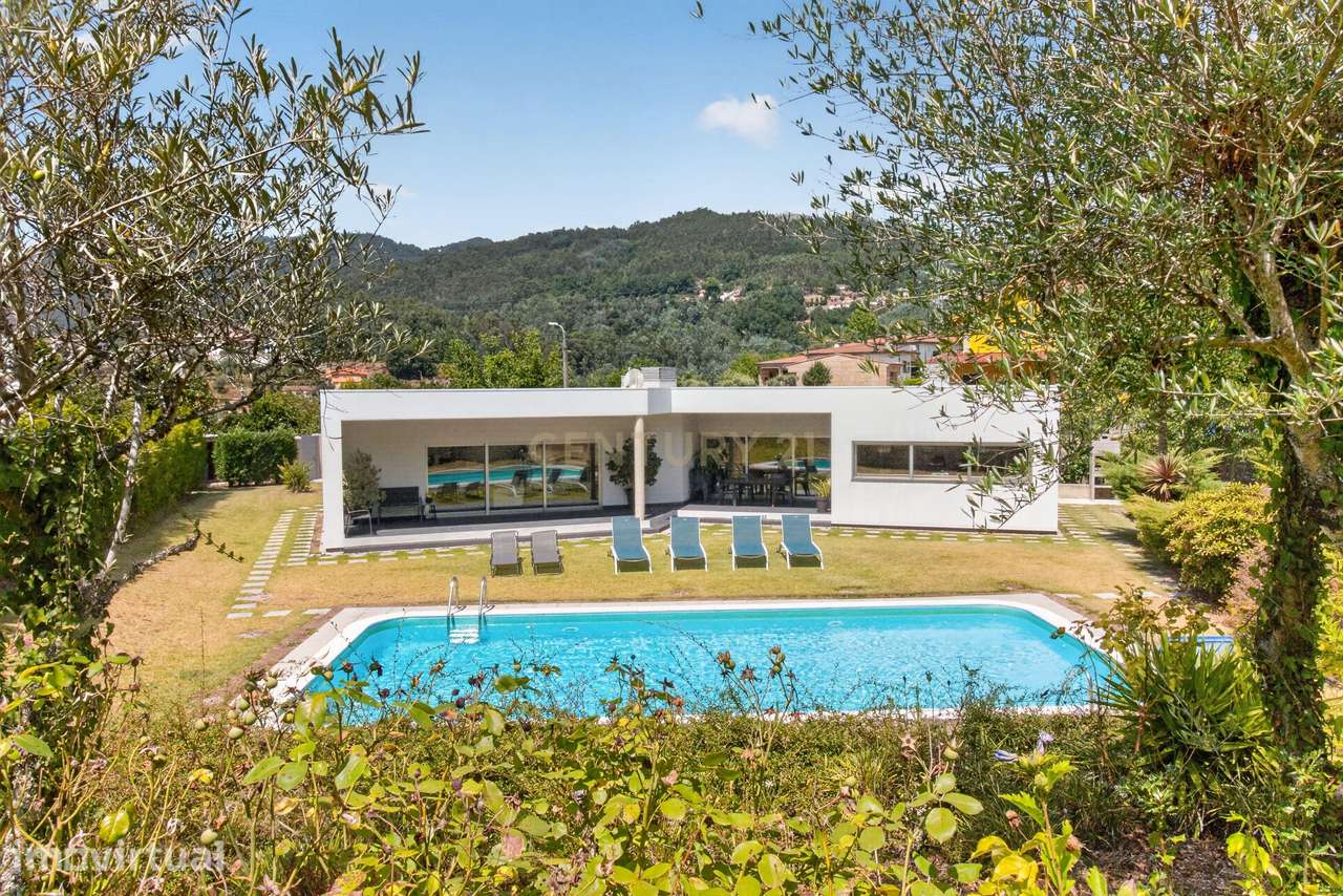 Moradia T4 Térrea de Sonho com Piscina, Campo de Futebol - Grande imagem: 2/60