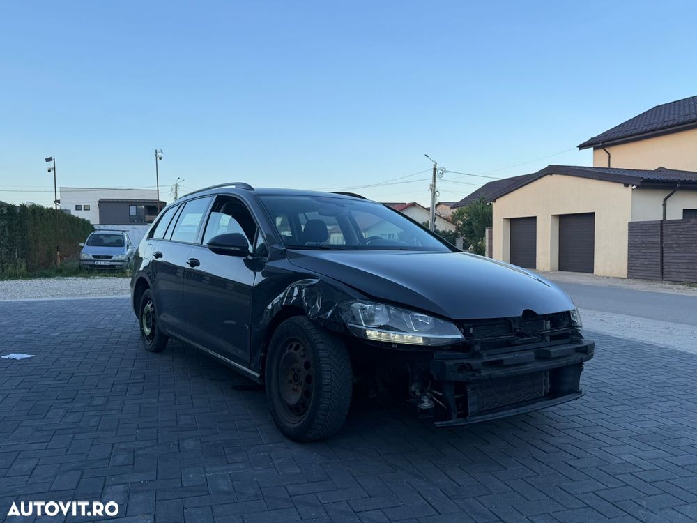 Volkswagen Golf 2.0 TDI DPF BMT Comfortline - 3
