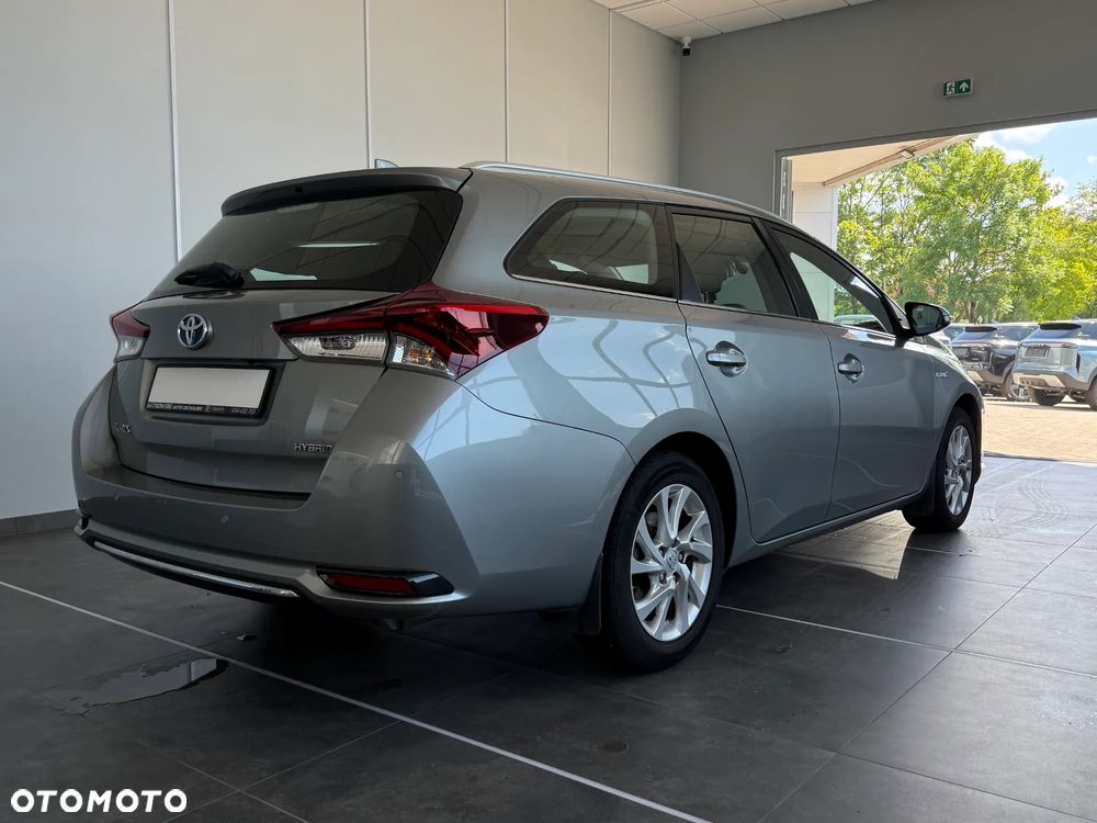 Toyota Auris Hybrid 135 Premium - 7