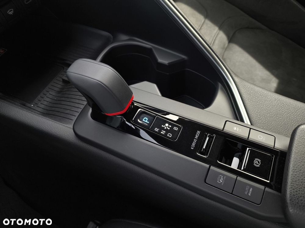 Toyota C-HR - 22