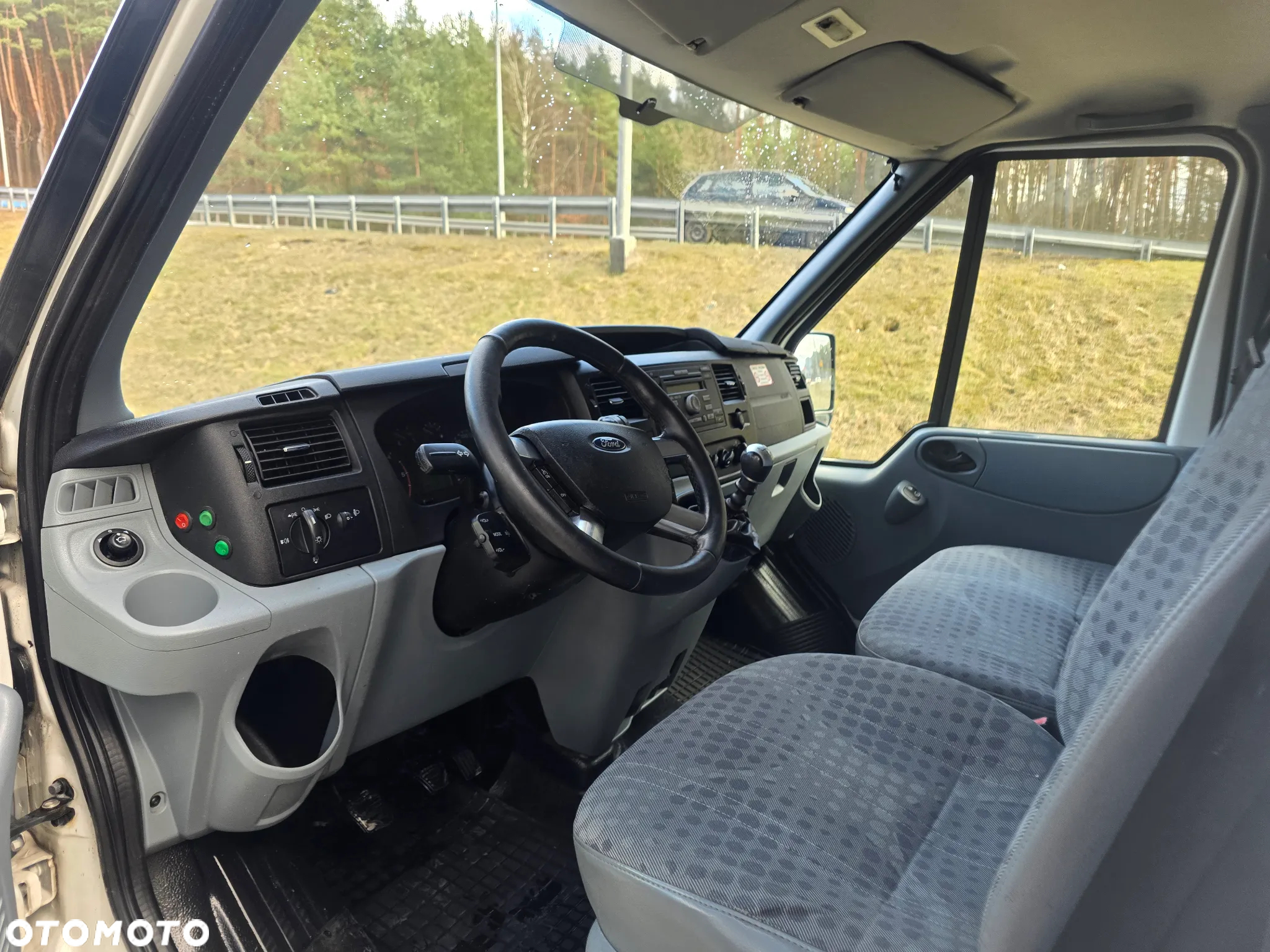 Ford Transit - 9