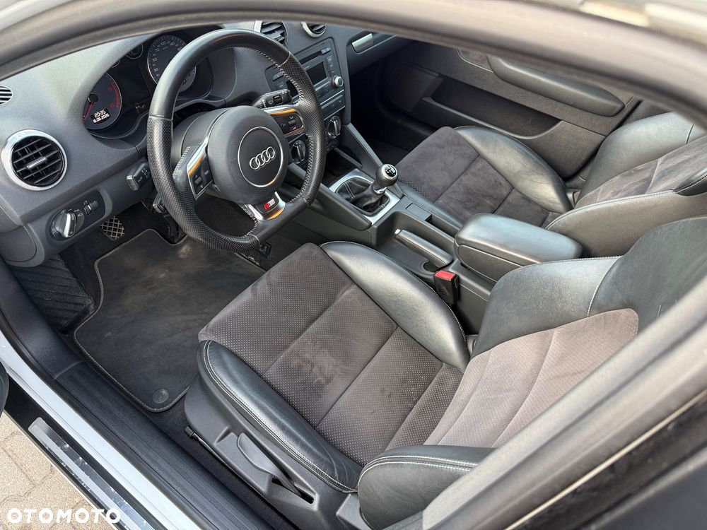 Audi A3 Sportback 2.0 TDI DPF quattro S line Sportpaket (plus) - 9