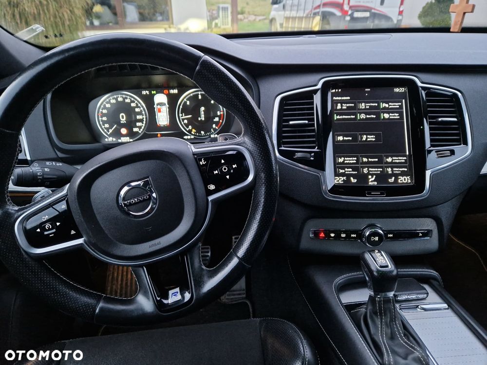 Volvo XC 90 D5 AWD R-Design 7os - 15
