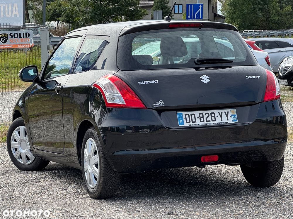 Suzuki Swift - 4
