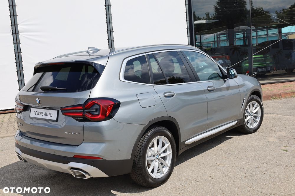 BMW X3 xDrive20d - 14