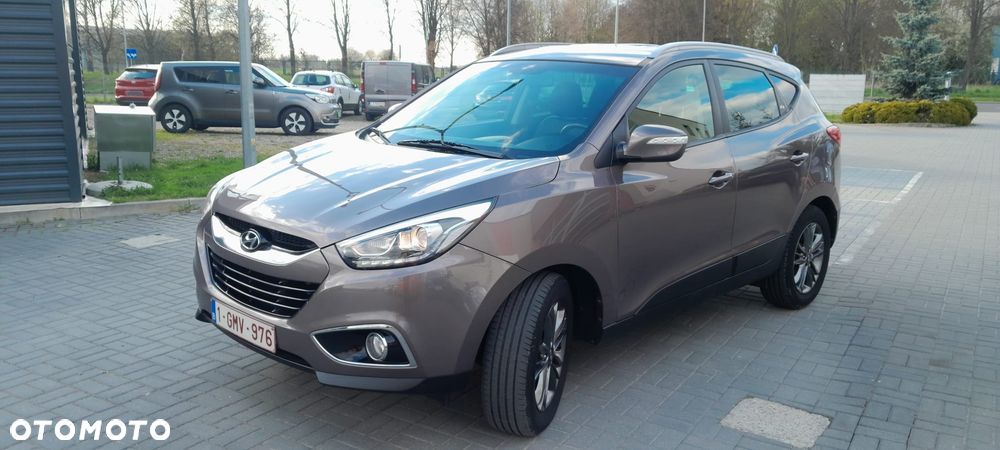 Hyundai ix35 1.7 CRDi 2WD blue Finale Gold - 14