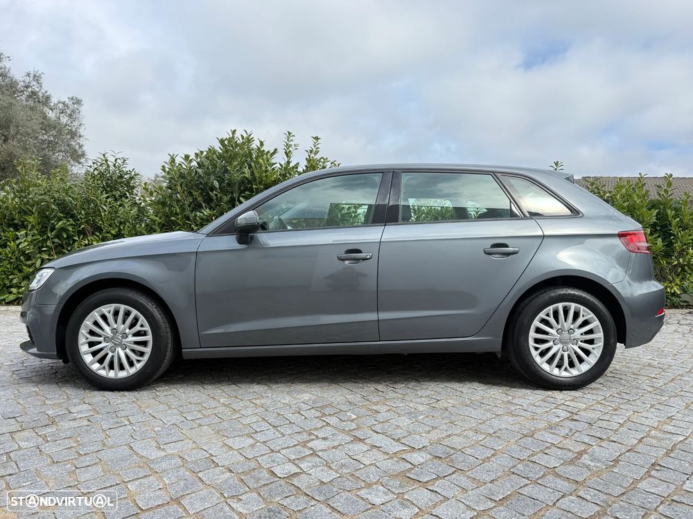 Audi A3 Sportback 1.6 TDI Advance - 9