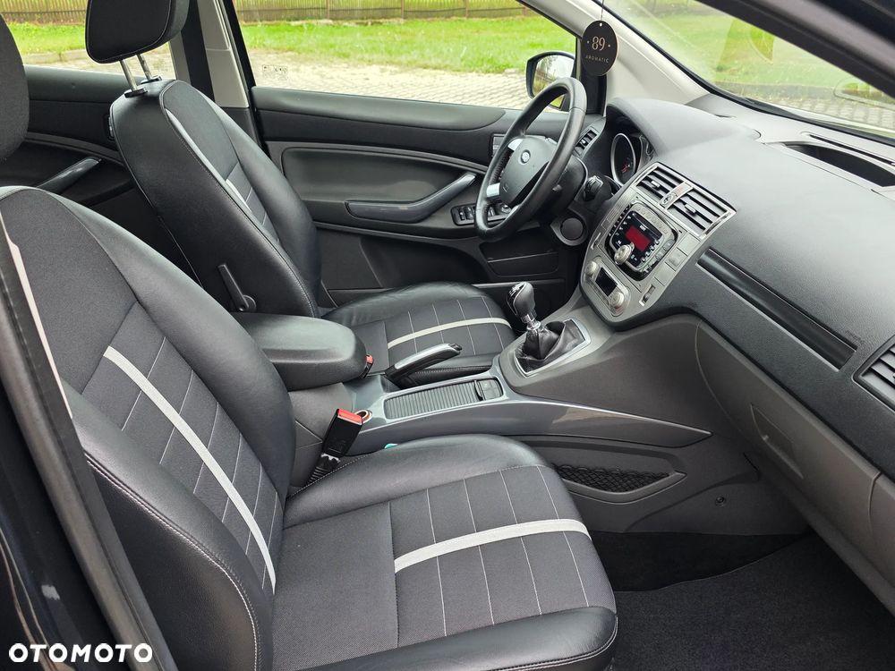 Ford Kuga 2.0 TDCi Individual - 25