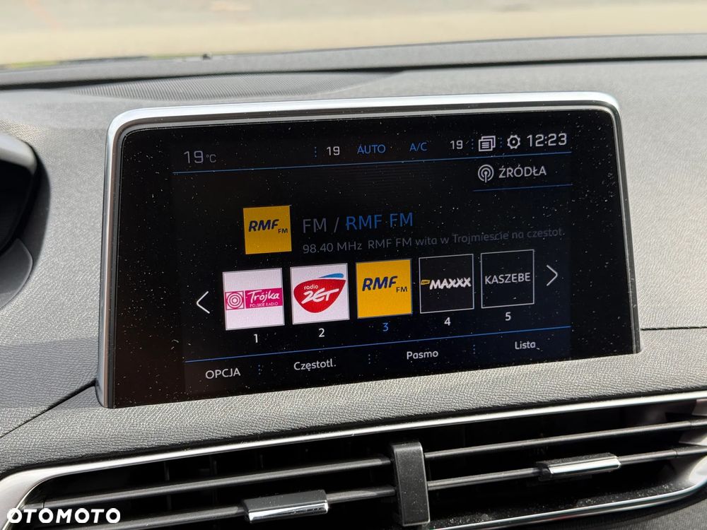 Peugeot 5008 1.6 PureTech Allure S&S EAT8 - 33