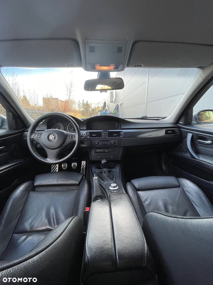BMW Seria 3 330i - 7