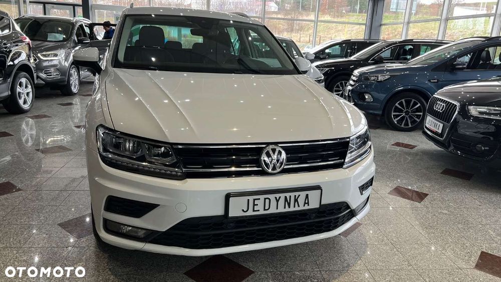 Volkswagen Tiguan - 16