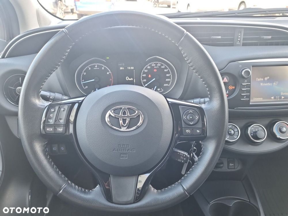Toyota Yaris - 16