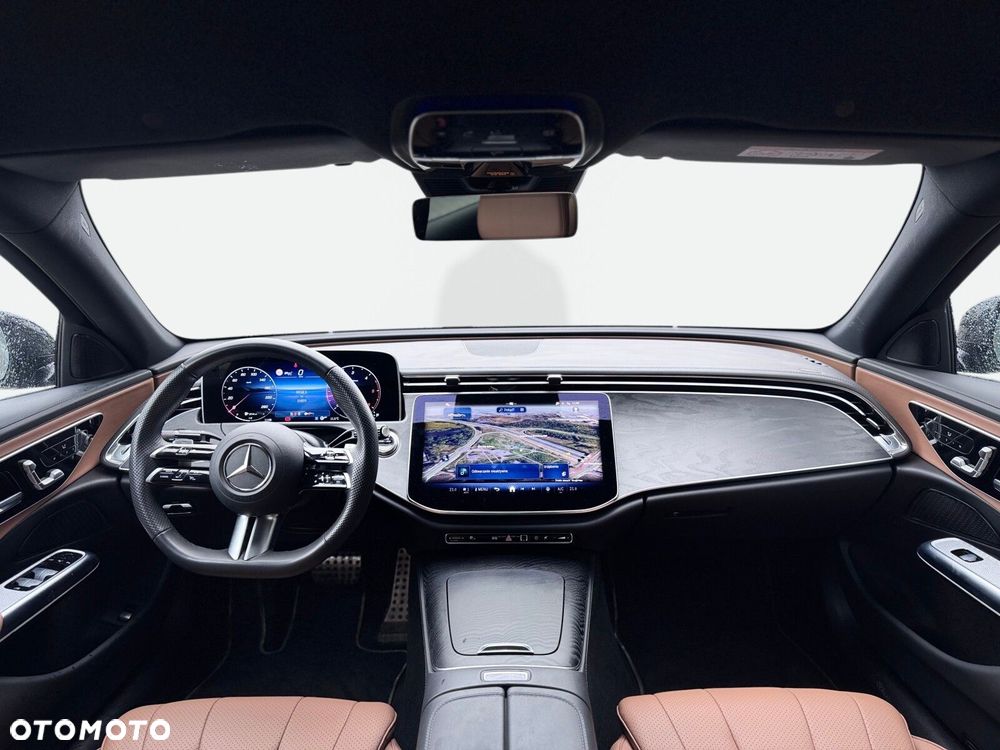 Mercedes-Benz Klasa E 220 d mHEV 4-Matic AMG 9G-Tronic - 14
