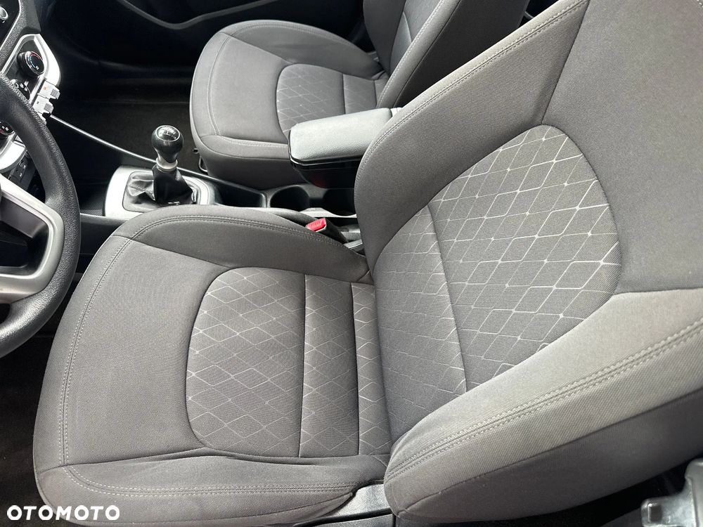 Kia Rio 1.2 L - 19