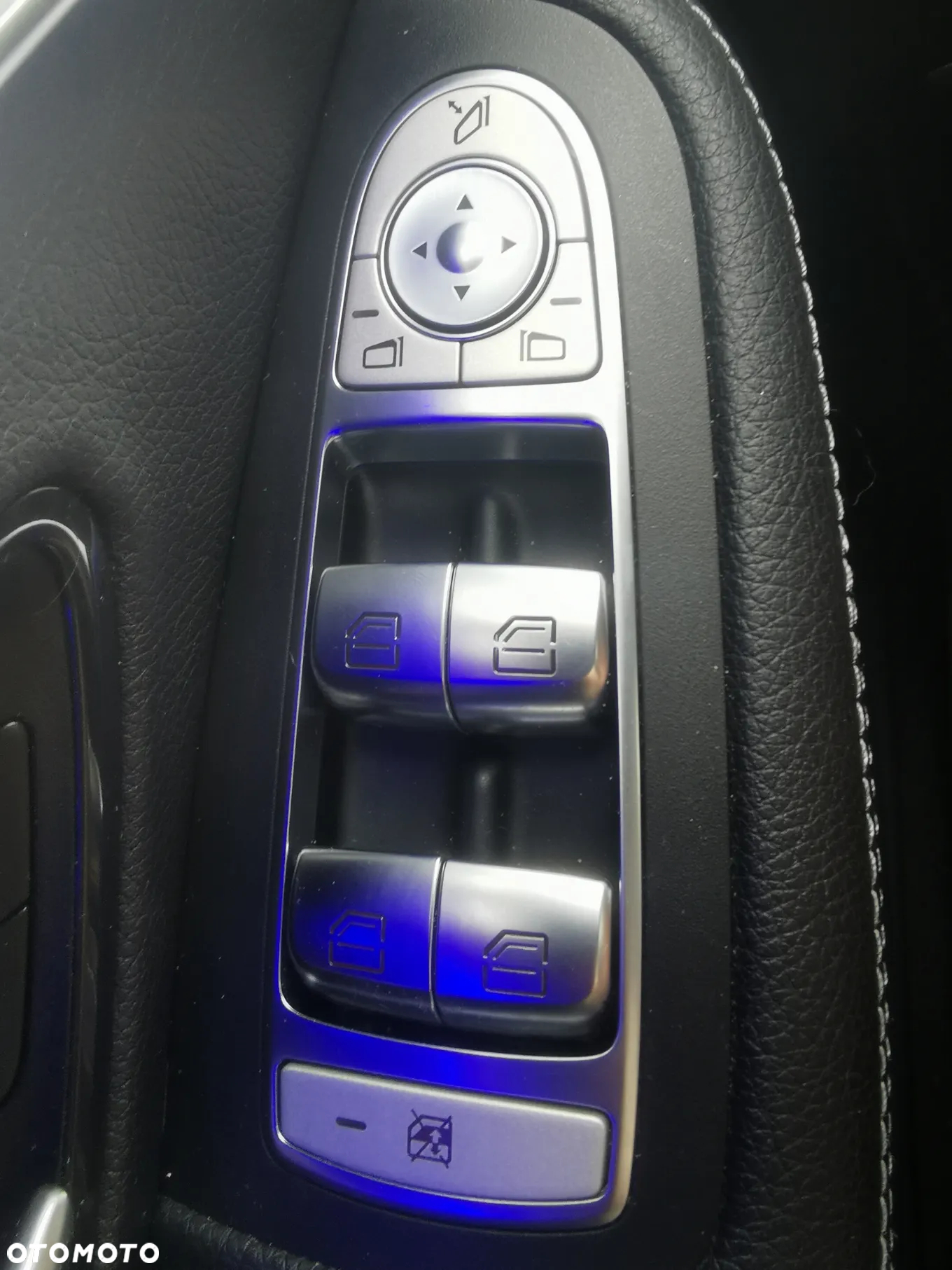 Mercedes-Benz Klasa C 300 de 9G-TRONIC - 27