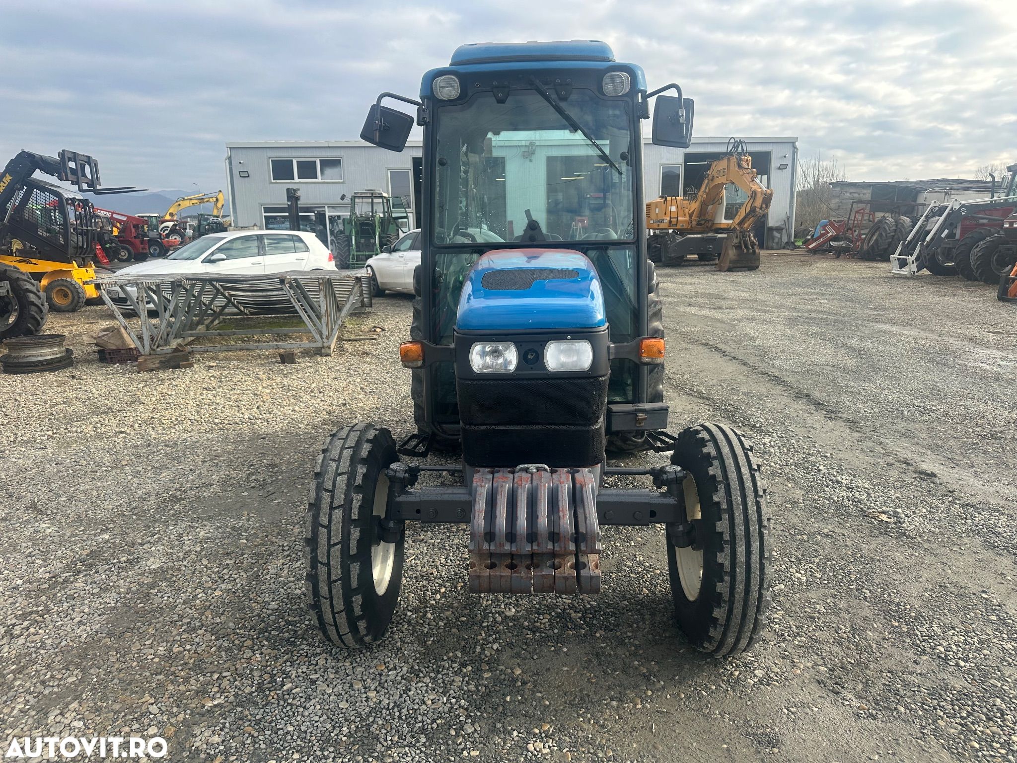 New Holland TN90F - 1
