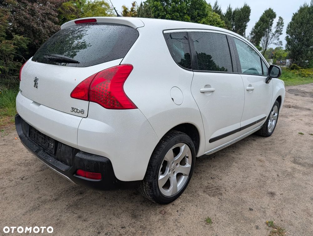 Peugeot 3008 1.6 HDi Premium - 9