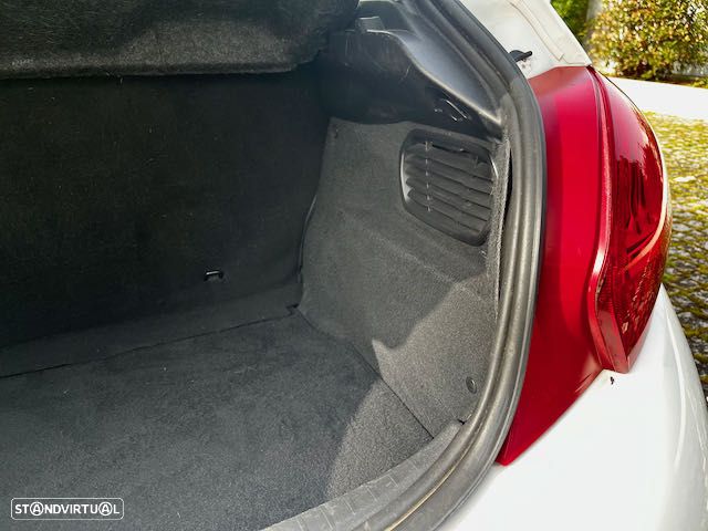 Peugeot 208 1.0 VTi Active - 23