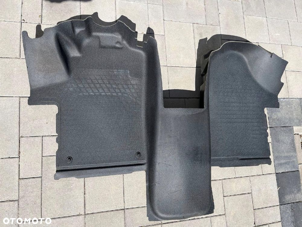 MERCEDES W447 DYWAN WYKŁADZINA PRZÓD EUROPA A4476840102 - 1