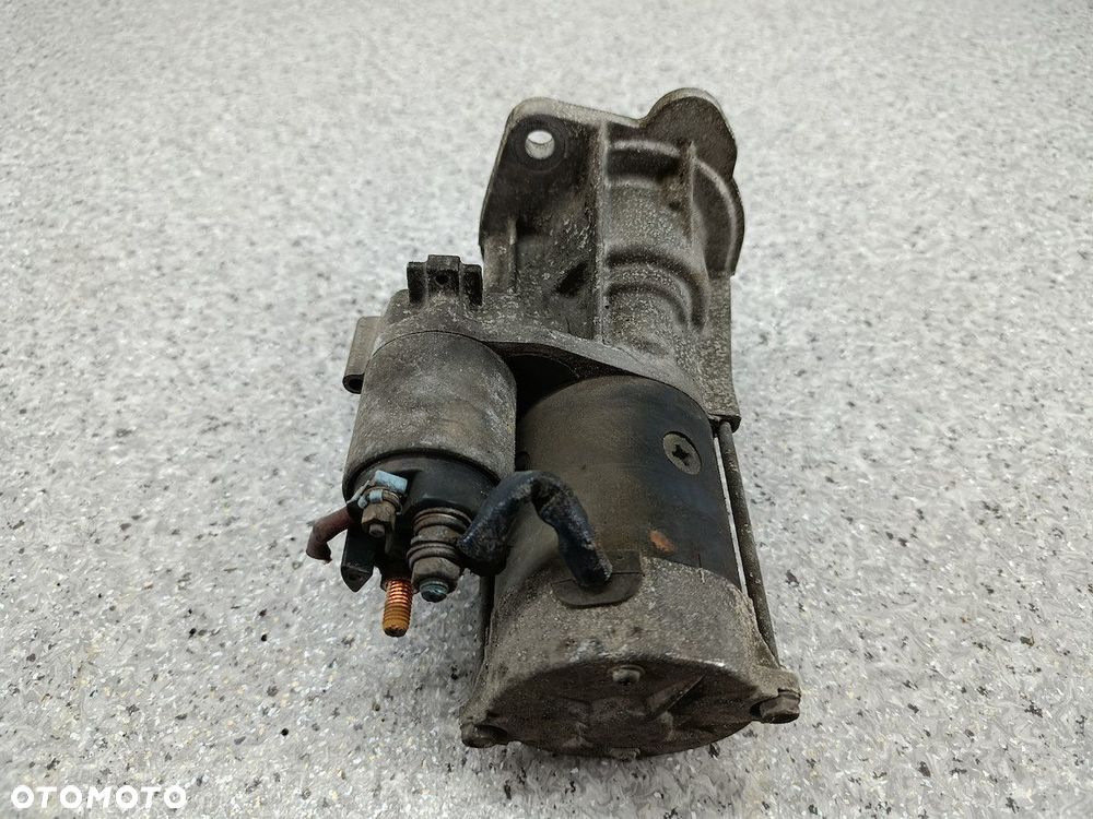 ROZRUSZNIK RENAULT MASTER II FL 23300-DB000 S13-556  HITACHI 3.0 DCI - 7