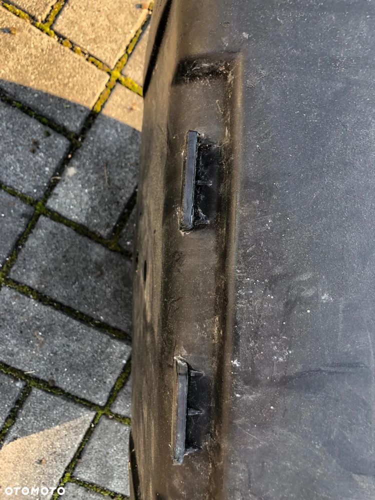 Kufer Yamaha   uszkodzony  Kufer tył - 3