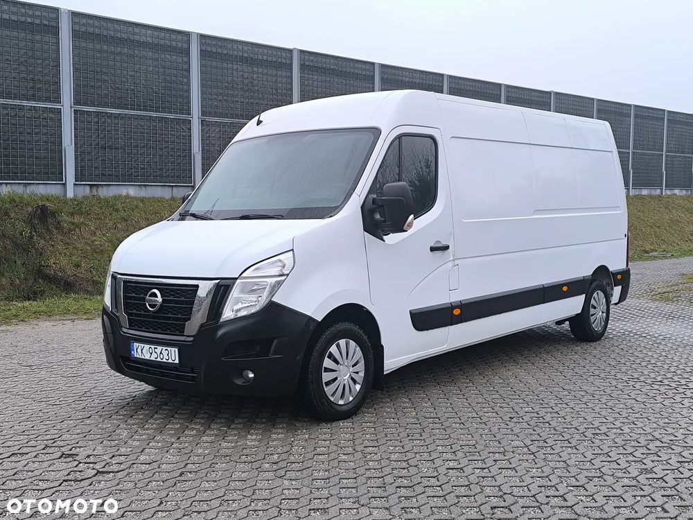 Nissan INTERSTAR - 1