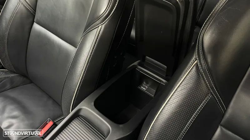 Volvo V40 2.0 D2 R-Design - 28