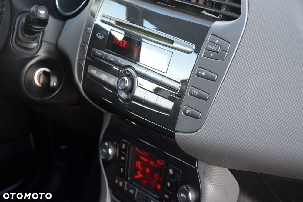 Fiat Bravo 1.4 T-JET 16V Estiva Plus - 23